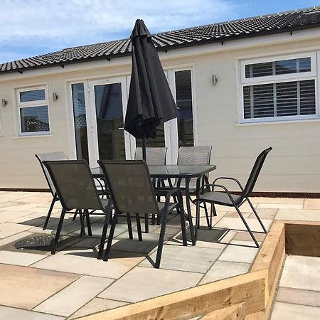 Mundesley Holiday Village Экстерьер фото