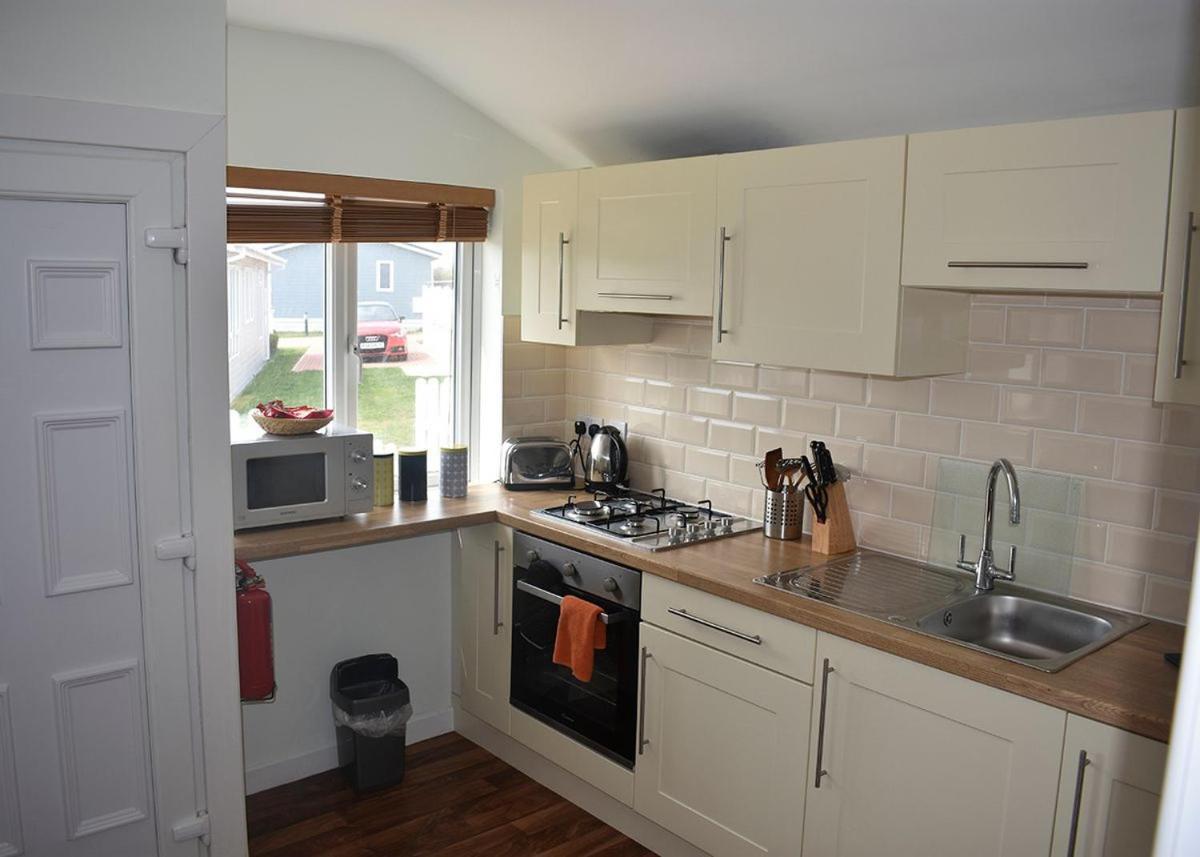 Mundesley Holiday Village Экстерьер фото