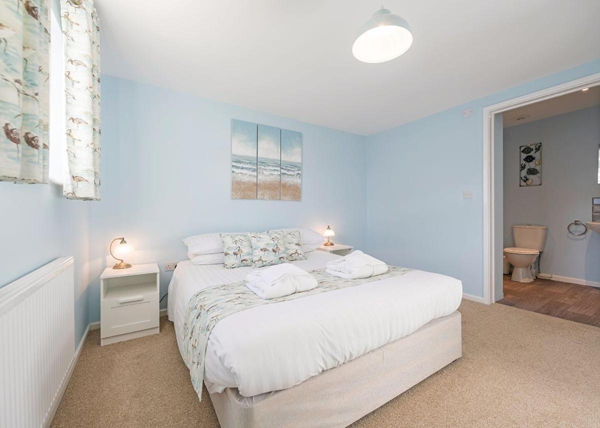 Mundesley Holiday Village Экстерьер фото
