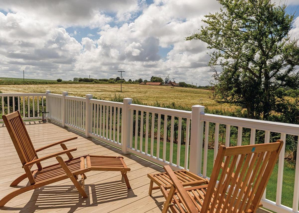 Mundesley Holiday Village Экстерьер фото