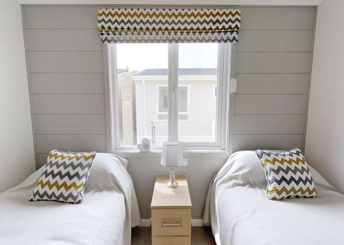 Mundesley Holiday Village Экстерьер фото