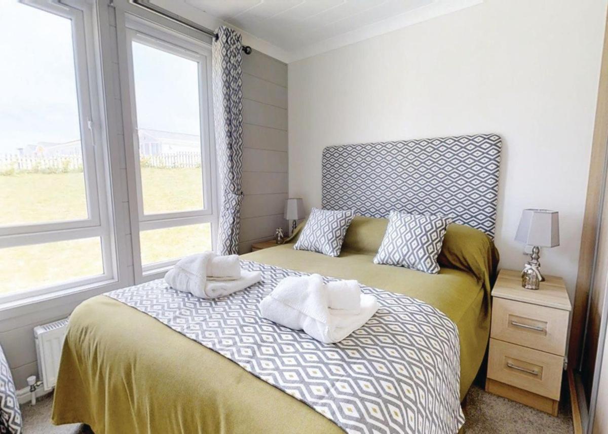Mundesley Holiday Village Экстерьер фото