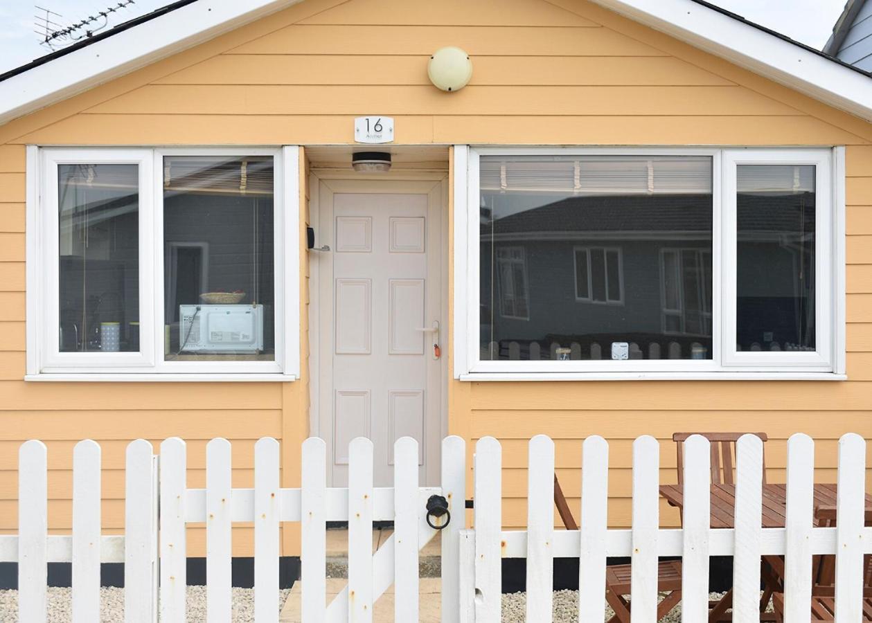 Mundesley Holiday Village Экстерьер фото